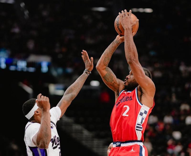  交易背后的残酷真相：哈登与加兰互换真的是双赢吗？ 体育新闻