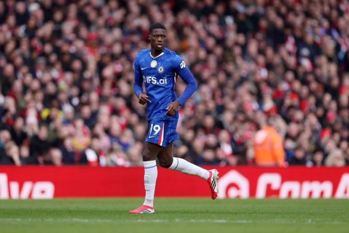  内维尔：马马杜-萨尔做得不错，今天他可以昂首离开 新闻 内维尔：马马杜-萨尔做得不错，今天他可以昂首离开 新闻