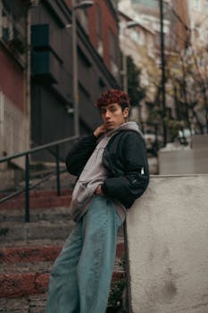  线上两千人热议中东风云；油运黄金成焦点，化工军工藏结构性机遇 股票财经