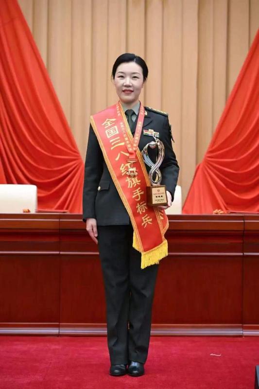  巾帼不让须眉，海天间她听风观云；自主创新填空白，荣耀属于这位全军唯一。 新闻 巾帼不让须眉，海天间她听风观云；自主创新填空白，荣耀属于这位全军唯一。 新闻 巾帼不让须眉，海天间她听风观云；自主创新填空白，荣耀属于这位全军唯一。 新闻