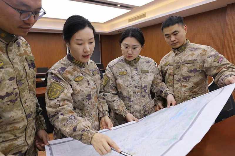  巾帼不让须眉，海天间她听风观云；自主创新填空白，荣耀属于这位全军唯一。 新闻 巾帼不让须眉，海天间她听风观云；自主创新填空白，荣耀属于这位全军唯一。 新闻 巾帼不让须眉，海天间她听风观云；自主创新填空白，荣耀属于这位全军唯一。 新闻