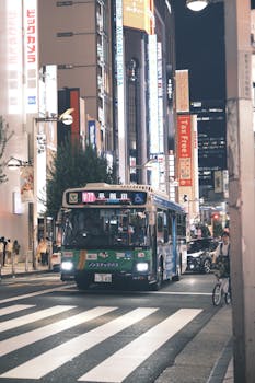  市场避险情绪升温，红利低波ETF华泰柏瑞获青睐；HALO概念兴起带动高股息资产配置。 股票财经 市场避险情绪升温，红利低波ETF华泰柏瑞获青睐；HALO概念兴起带动高股息资产配置。 股票财经