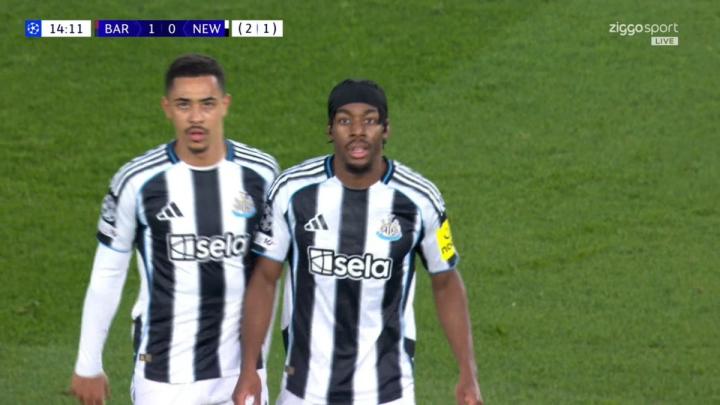  巴萨后防持续告急，欧冠连续失球纪录再刷新；纽卡斯尔联抓住破绽，主场平局难掩隐忧。 体育新闻