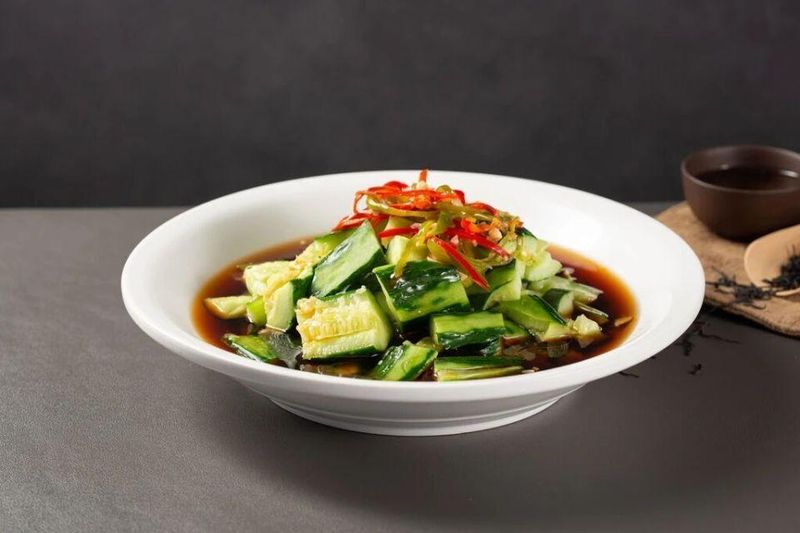  职业打假偏离正轨；拍黄瓜举报泛滥成灾；监管需及时出手。 新闻 职业打假偏离正轨；拍黄瓜举报泛滥成灾；监管需及时出手。 新闻