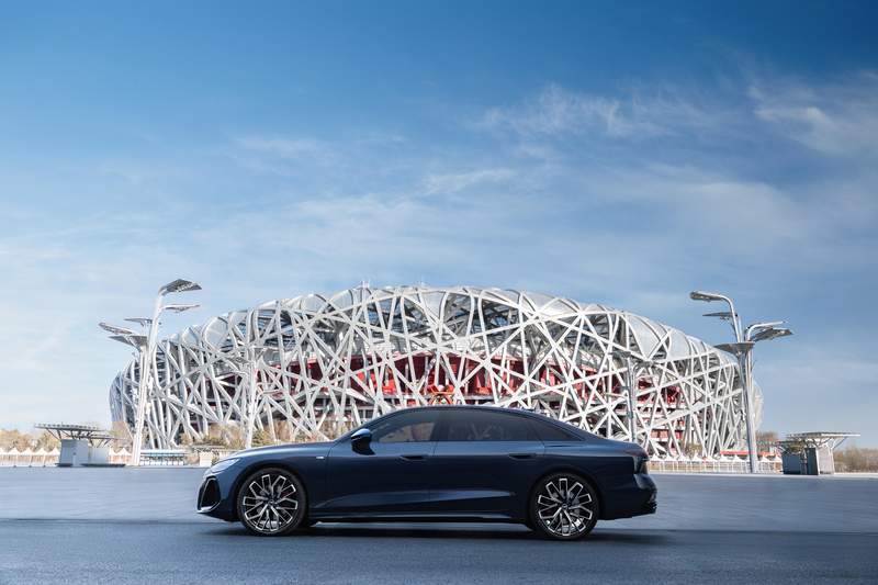  奥迪A6L全新换代来袭；PPC平台赋能动感造型，智能座舱与混动系统显著优化。 汽车科技