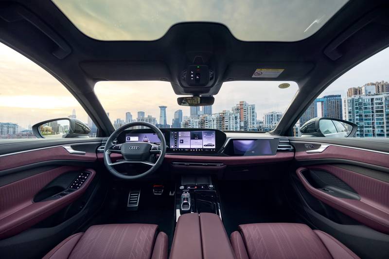  奥迪A6L全新换代来袭；PPC平台赋能动感造型，智能座舱与混动系统显著优化。 汽车科技