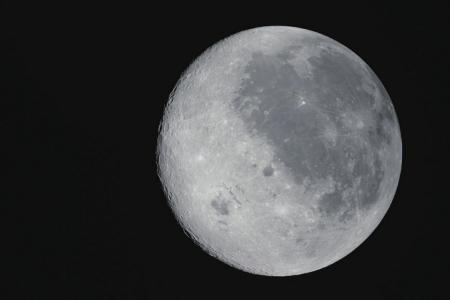 深空探索的迷局与突破：重返月球背后的技术焦虑 新闻