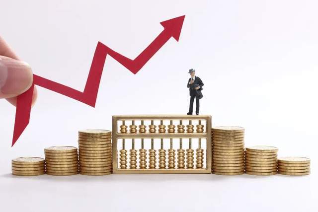  国大药房战略复盘：从2400家关店到「止血成功」的数据解构 企业服务