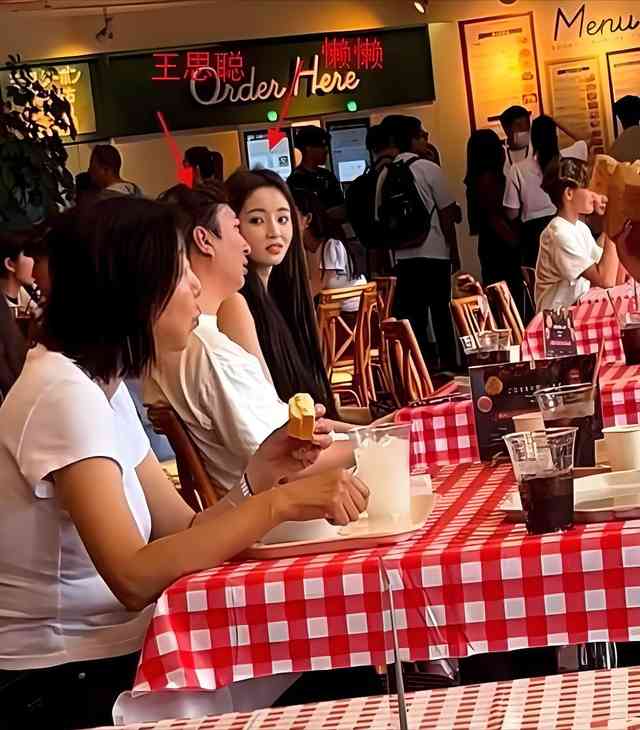  【深度解析】王思聪韩国约会事件背后的社交传播规律与舆论发酵机制 娱乐新闻