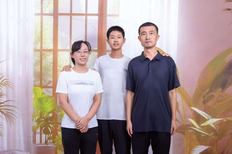  「教师×警察」家庭教育组合拳：用职业基因破解青春期沟通难题 教育招生