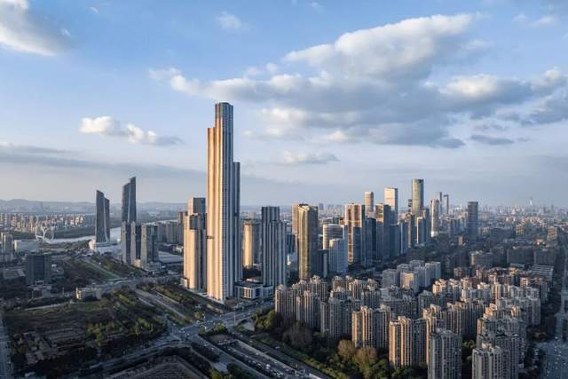  守护416.6米的安全信仰：南京紫金金融中心的匠心故事 房产家居