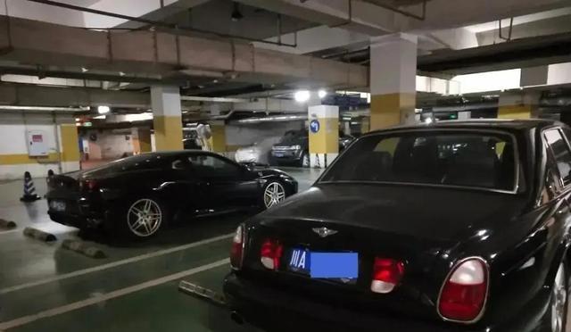 从宾利雅致到迈巴赫62:一位成都老板的豪车收藏技术账本 汽车科技