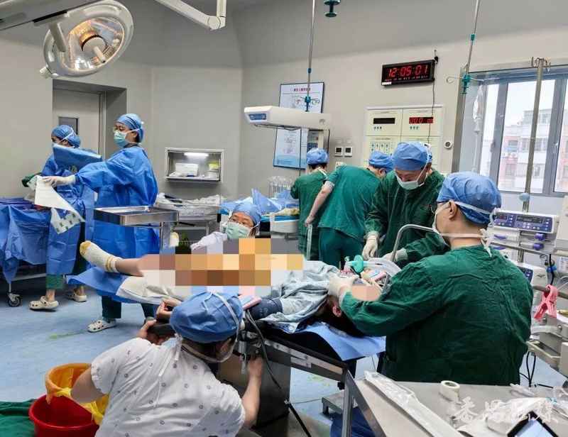 脐带脱垂紧急剖宫产:10分钟生死时速背后的产科急救体系全解析 健康养生